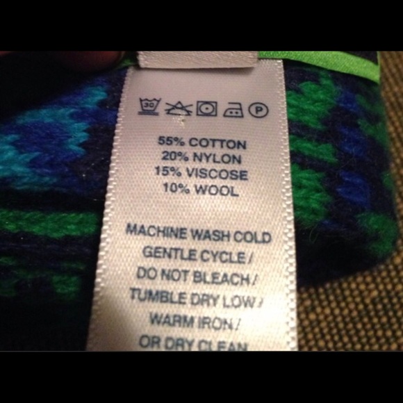 NEW C. WONDER ULTRA INFINITY SCARF - Picture 4 of 4